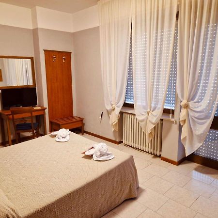 Hotel Roccaporena & La Margherita Cascia Eksteriør billede