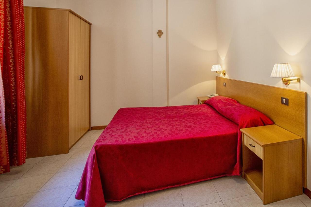 Hotel Roccaporena & La Margherita Cascia Eksteriør billede