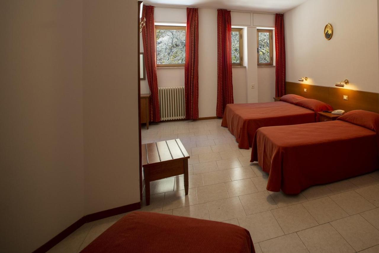 Hotel Roccaporena & La Margherita Cascia Eksteriør billede