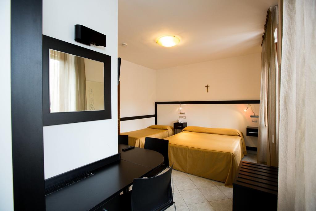 Hotel Roccaporena & La Margherita Cascia Eksteriør billede