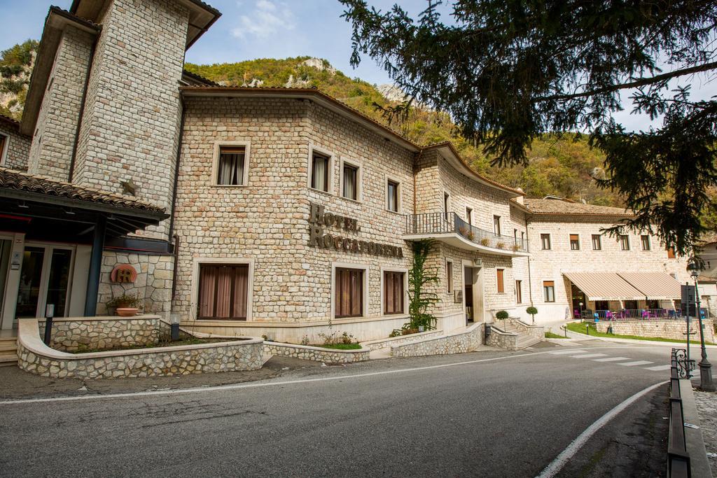 Hotel Roccaporena & La Margherita Cascia Eksteriør billede